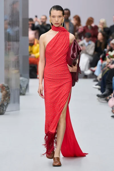 Look 46